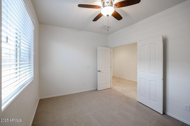 Building Photo - 10398 W Rosewood Ln