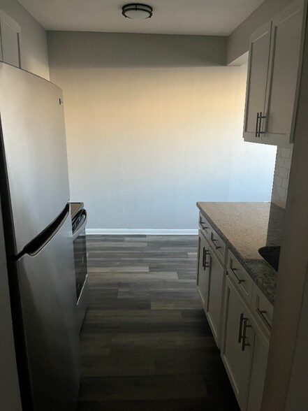Building Photo - 89 S Whitney St