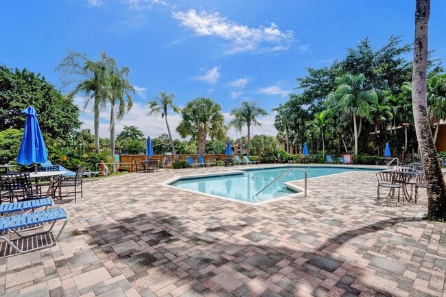 Building Photo - 10773 Cleary Blvd