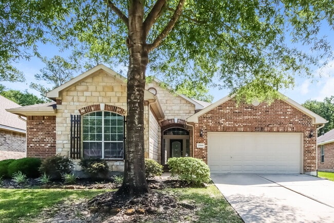 Building Photo - 25589 Oakhurst Forest Dr