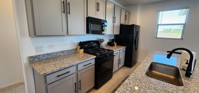 Building Photo - 21572 Treasure Rd