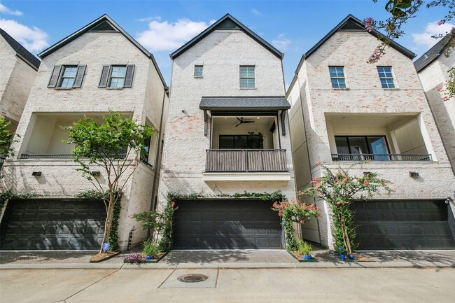 Building Photo - 4010 University Grove St