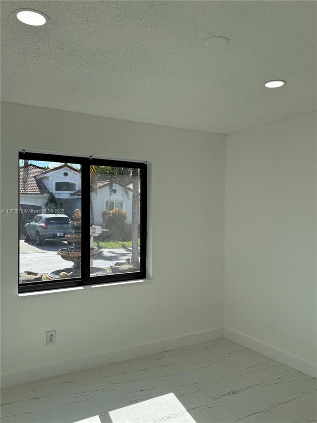 Building Photo - 15921 SW 82nd St