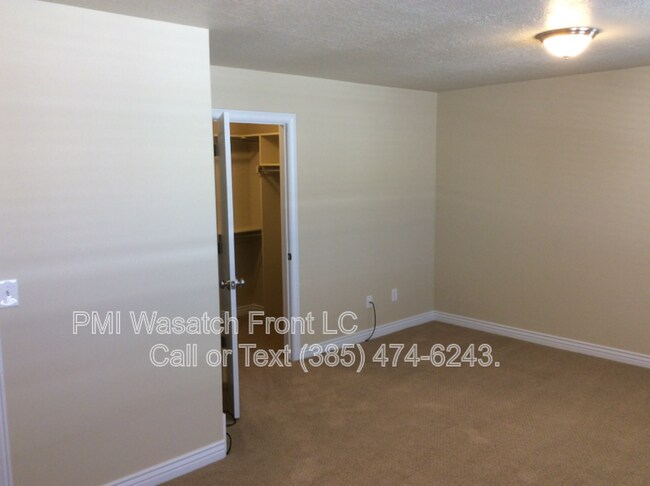 Building Photo - 3078 Islington Ln