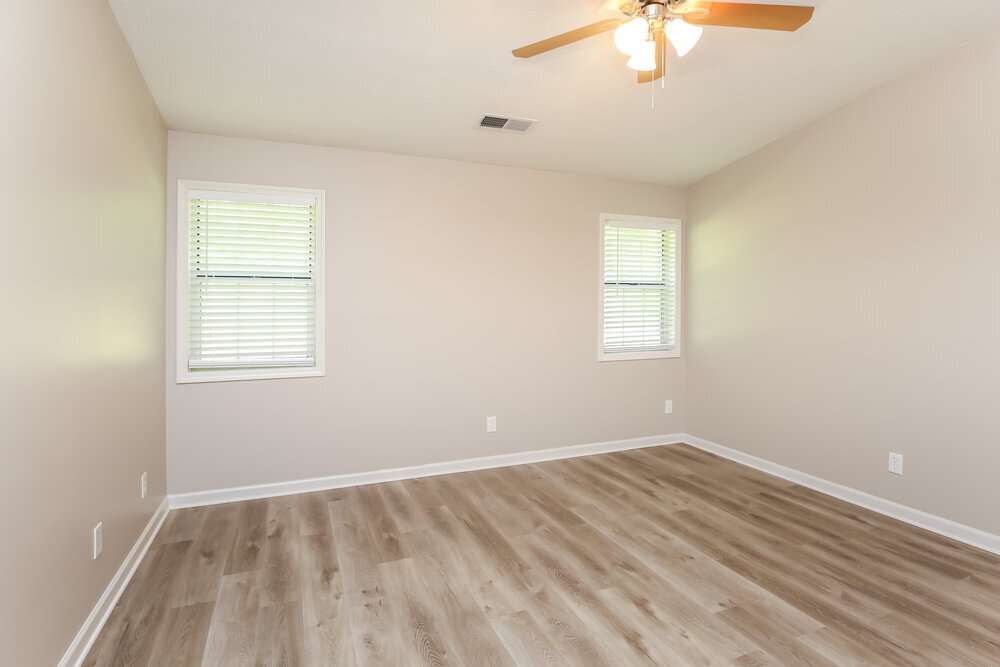 Building Photo - 1282 Bailing Dr