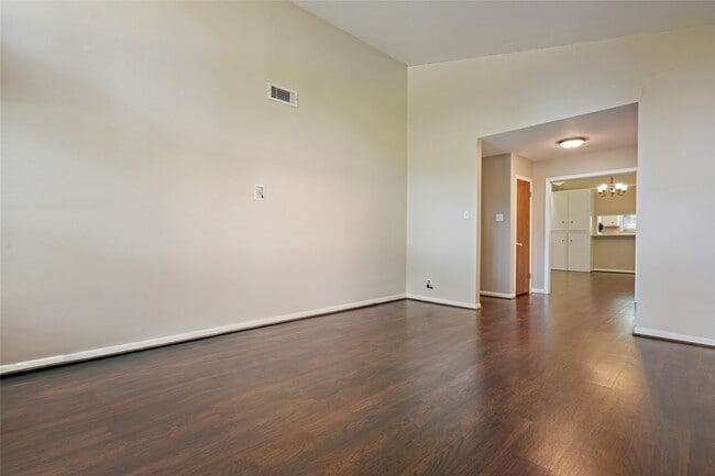 Building Photo - 3808 Avenue O
