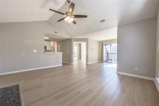 Building Photo - 1107 Sandy Ln Dr