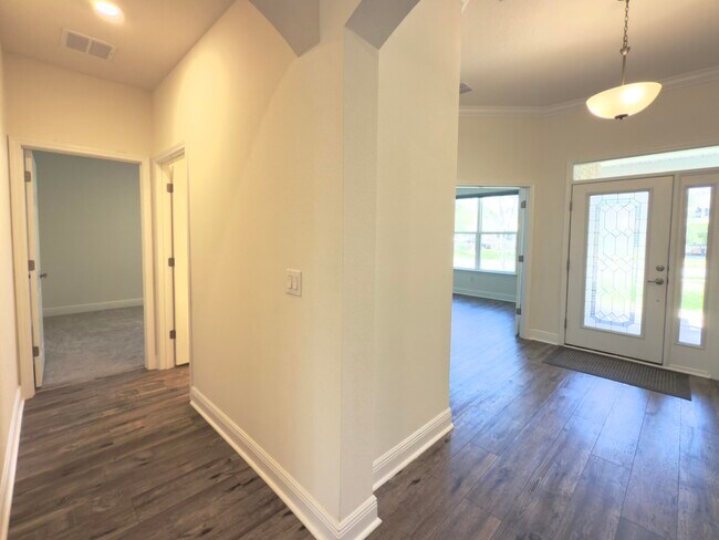 Building Photo - 296 Symphony Way