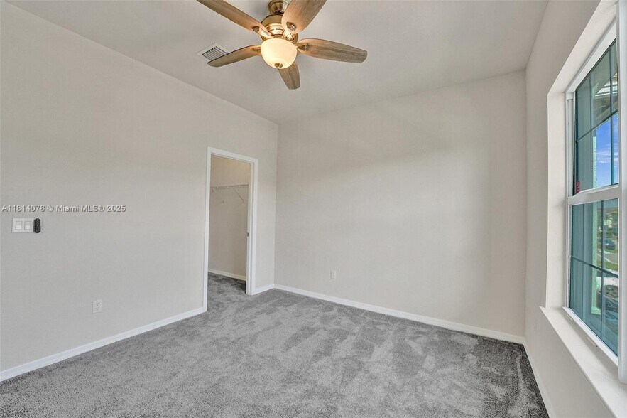 Building Photo - 4764 Eucalyptus Dr