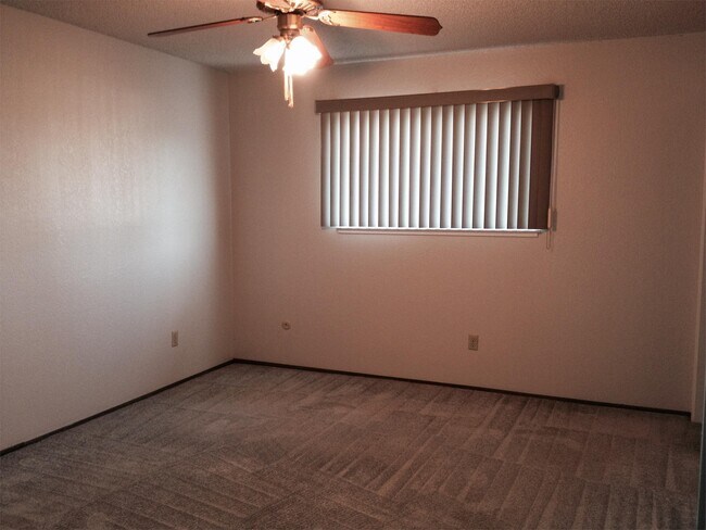 Building Photo - 6965 Amberwick Way