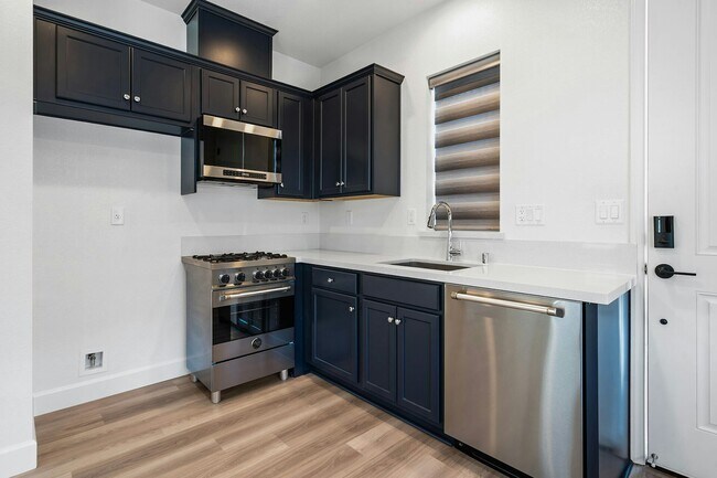 Building Photo - 2943 Neil Jerome Dr