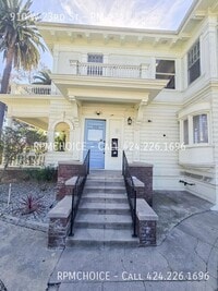 Building Photo - 910 W 23rd St