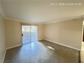 Building Photo - 1150 N Buffalo Dr