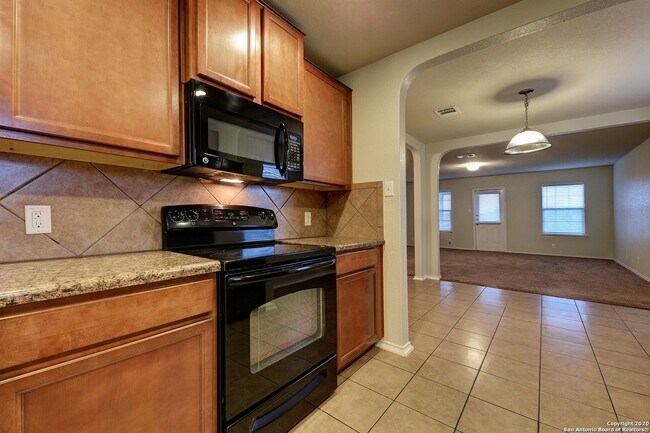 Building Photo - 10907 Cimarron Cove