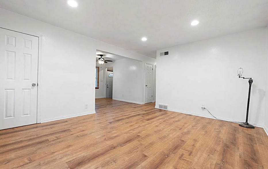 Building Photo - 6463 N 55th St