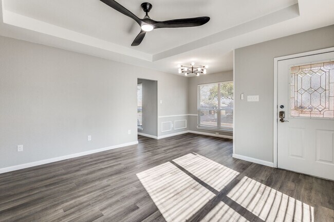 Building Photo - 5304 Wild W Dr