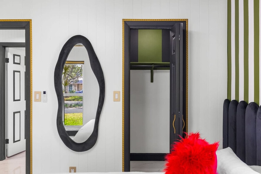 Building Photo - 10366 NW 15th St