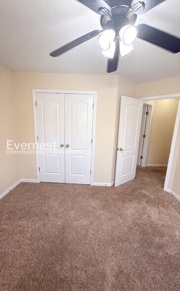Building Photo - 10718 Barberry Dr