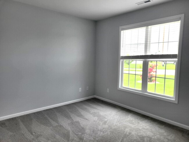 Building Photo - 214 Briarcliff Ct