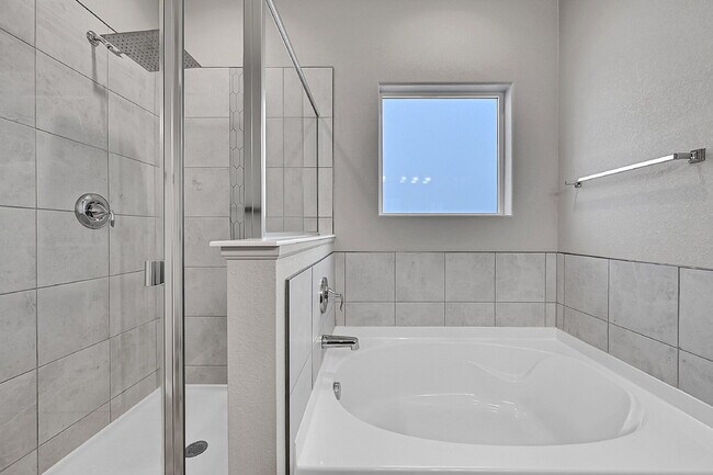 Building Photo - $2,895 - 4 Bed, 3 Bath Home in Colorado Sp...