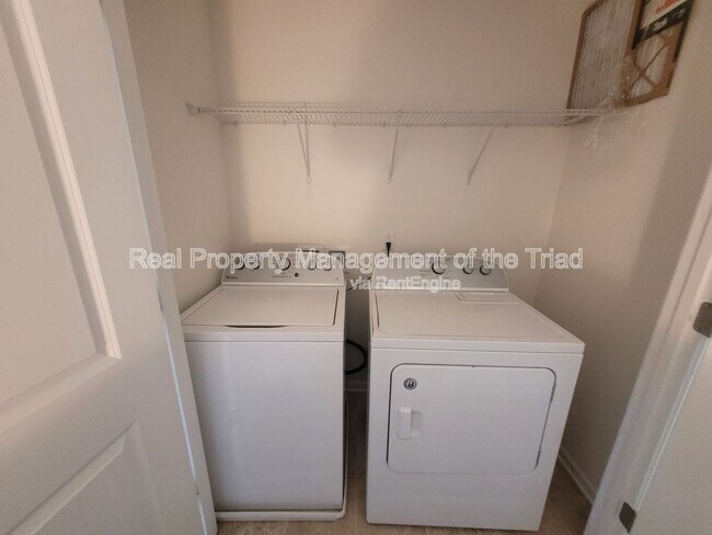 Building Photo - 5328 Farm House Trail