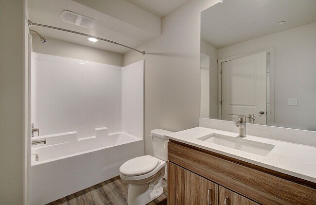 Building Photo - Luxury Apartment Homes at The 404 on 117th – Now Leasing!
