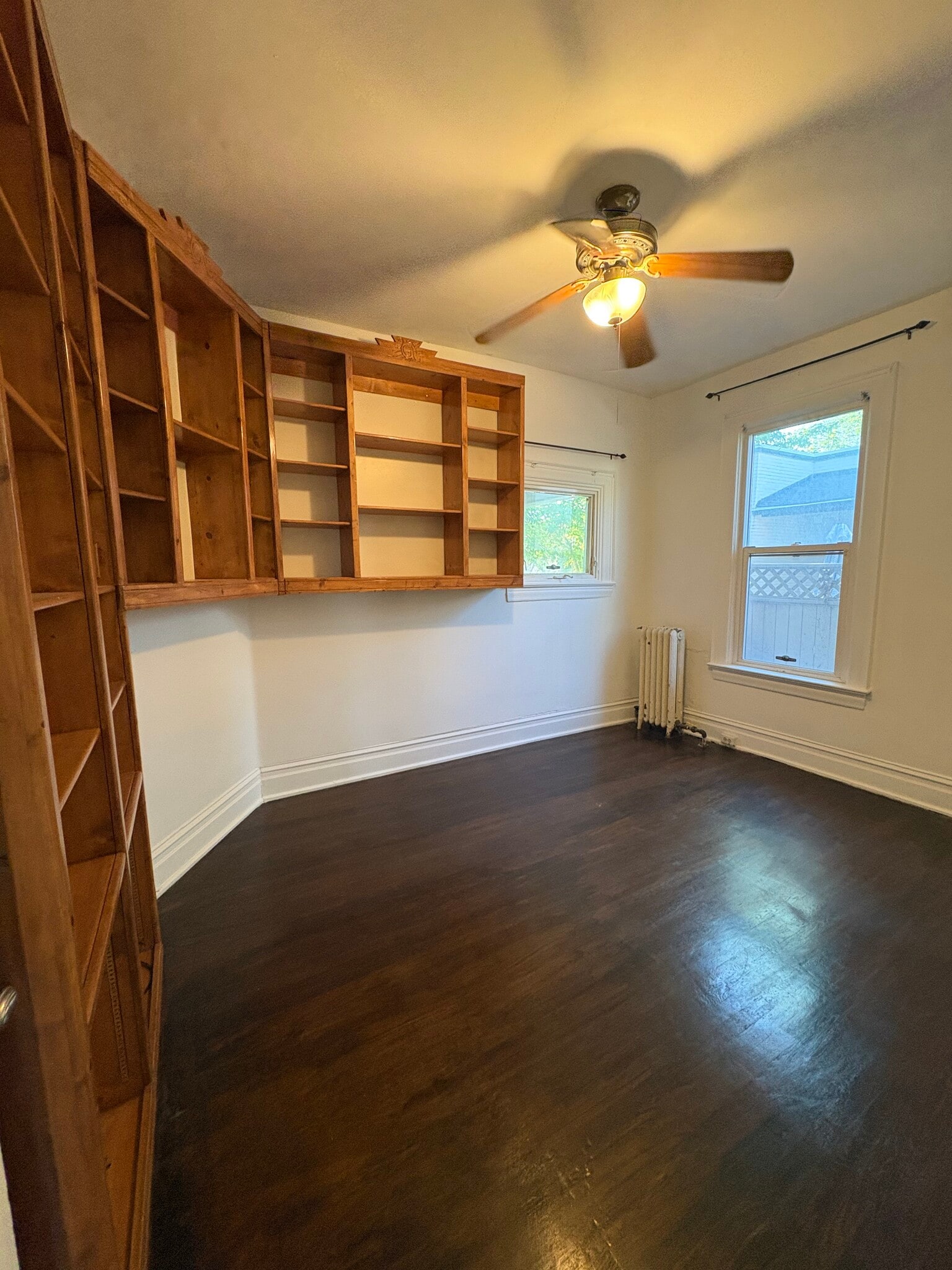 Building Photo - 859 S 900 E