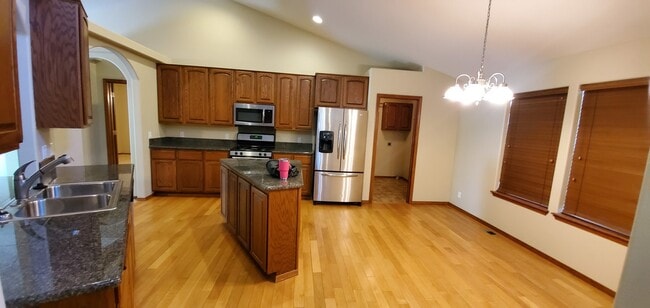 Building Photo - Beautiful 6 Bed/3 Bath House in Hayden, ID!