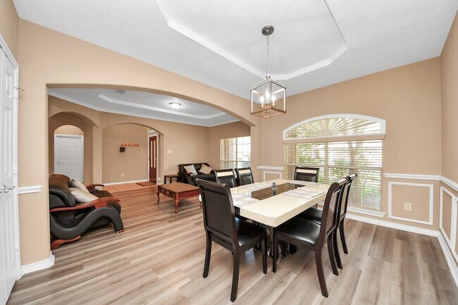 Building Photo - 706 River Delta Ln