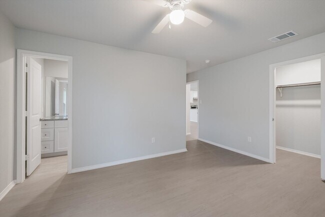 Building Photo - Open-Concept Living with New Flooring