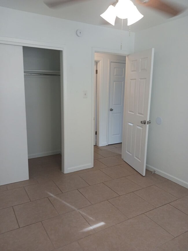 Building Photo - AFFORDABLE!!