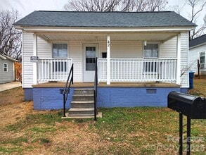 Building Photo - 42 N Cedar St