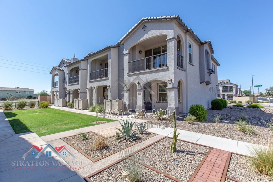 Building Photo - 4029 E Amoroso Dr