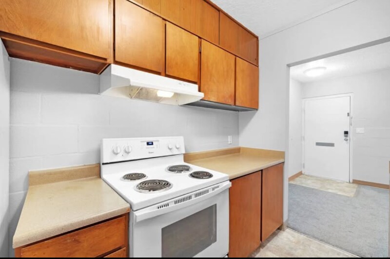 Building Photo - 177 SE 5th Ave