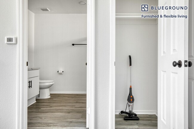 Building Photo - 2820 Sawtelle Blvd