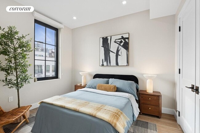 Building Photo - 760 Metropolitan Ave