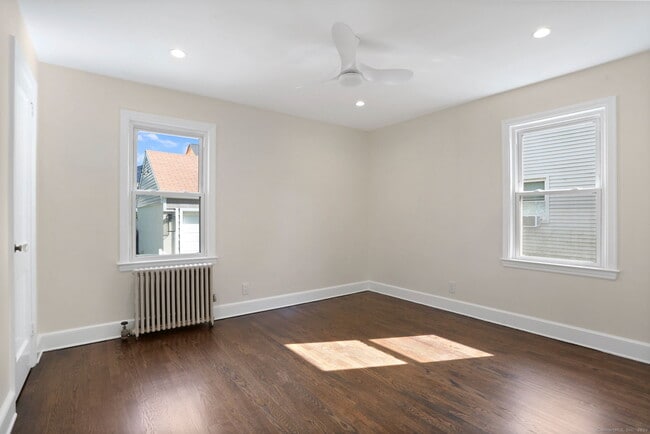 Building Photo - 634 Courtland Ave