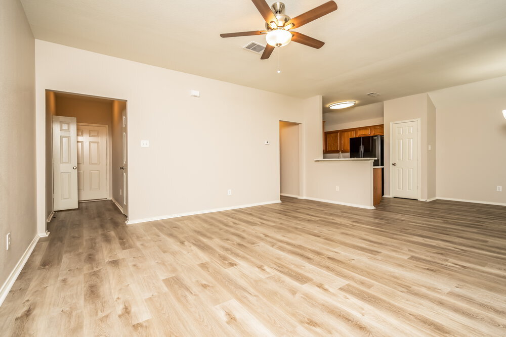 Building Photo - 120 Meadow View Ln