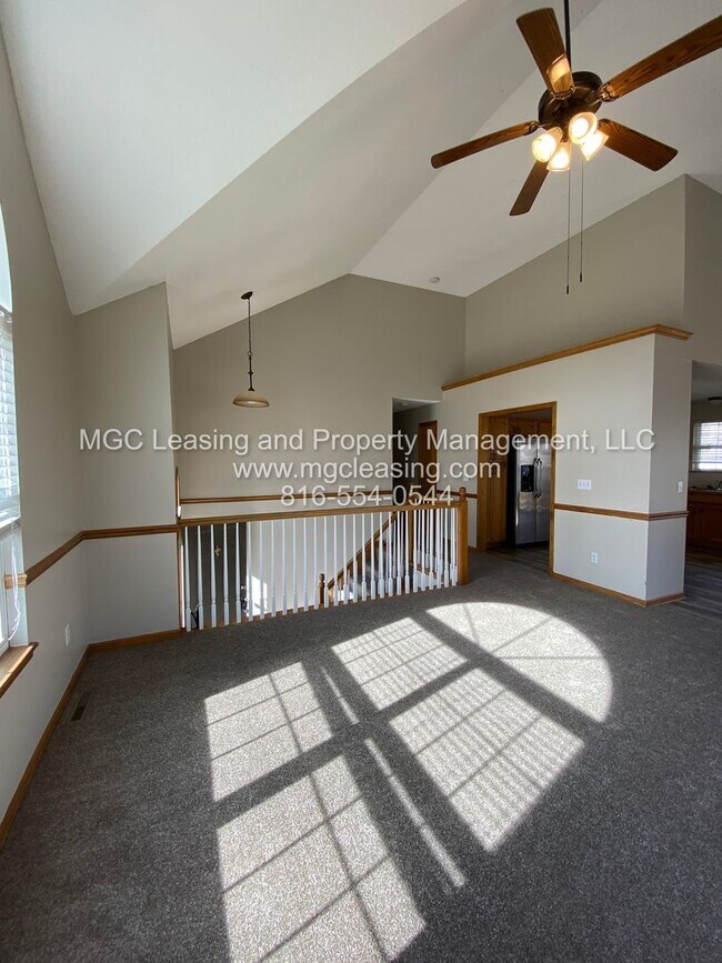 Building Photo - Charming Family Home in Greenwood’s Cheyen...