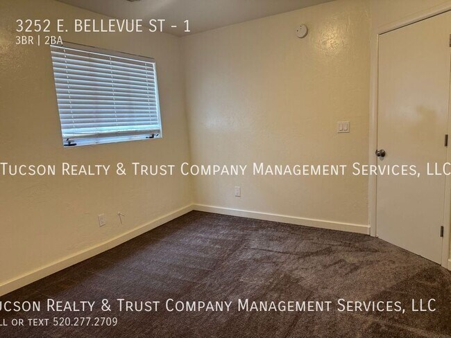 Building Photo - 3252 E Bellevue St