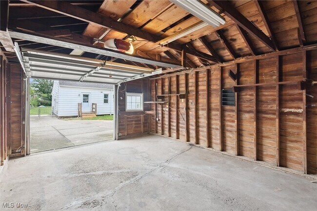 Building Photo - 14214 Reddington Ave