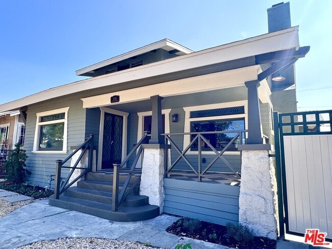 Primary Photo - 2180 W 31st St