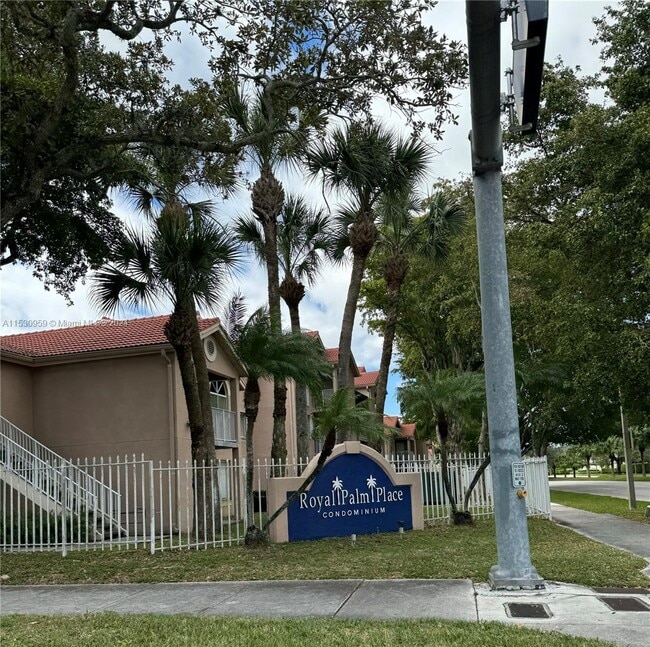 Building Photo - 15780 SW 106th Terrace