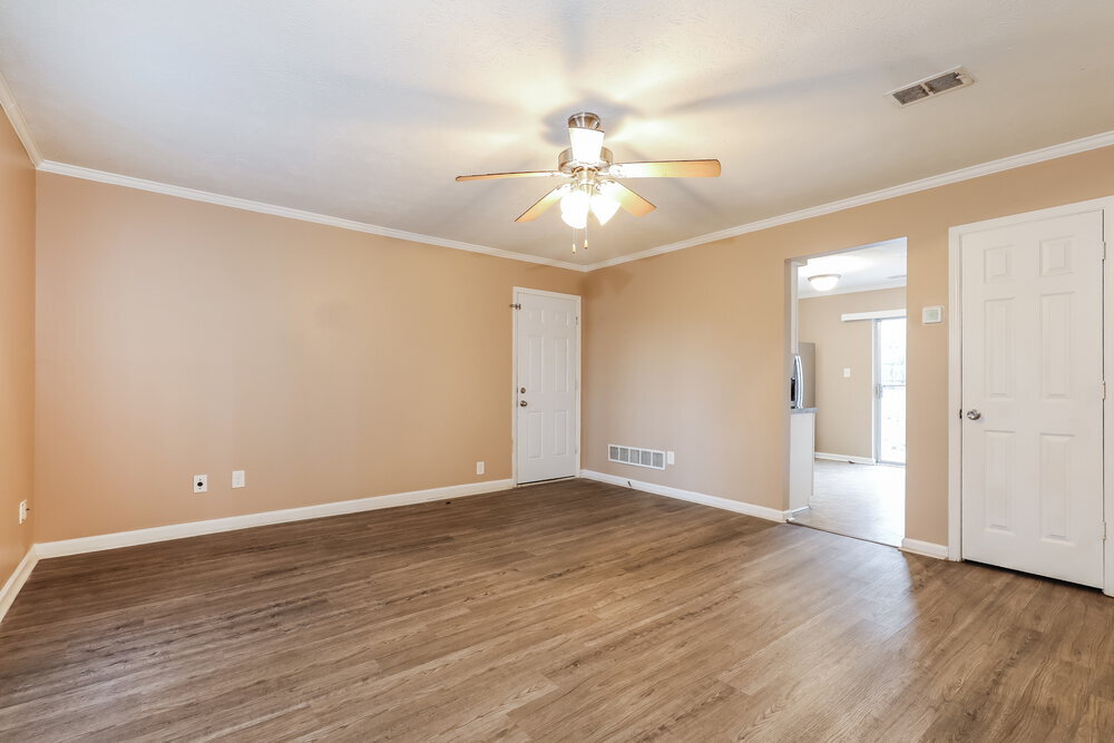 Building Photo - 11010 Highridge Ct