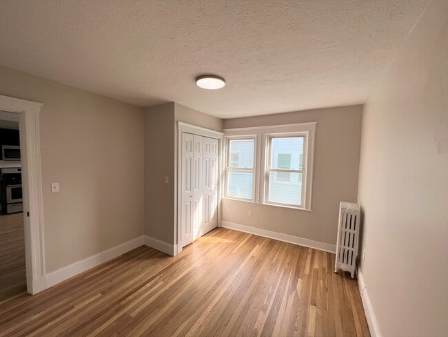 Building Photo - 344-346-346 Hyde Park Ave