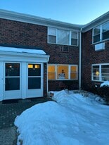 Building Photo - 450 Island Rd