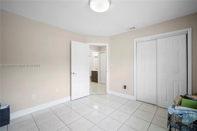 Building Photo - 15233 NW 87th Ct