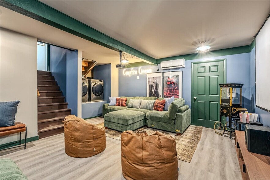 Building Photo - 117 Pond Rd