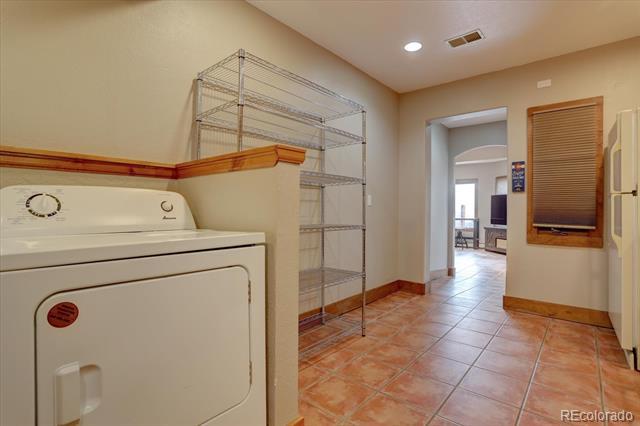 Building Photo - 4760 Lariat Dr