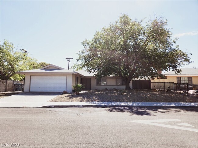 Primary Photo - 4605 Cinderella Ln